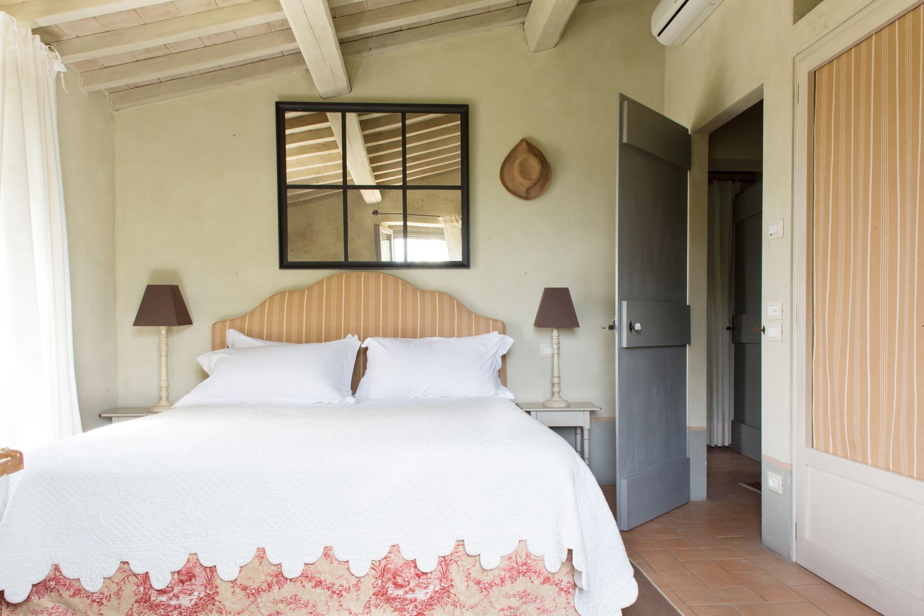 Queen Bedroom