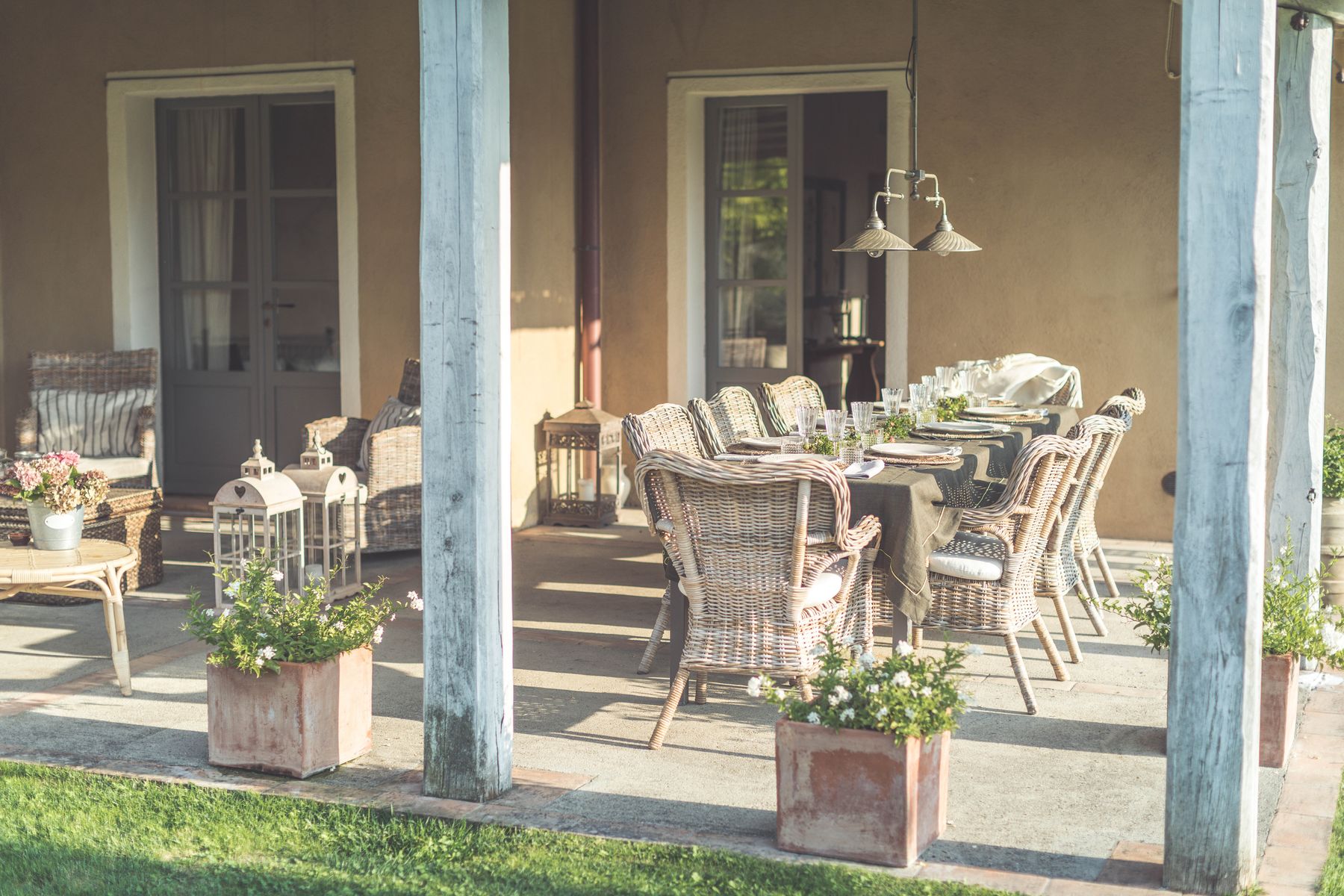 Outdoor Lounge