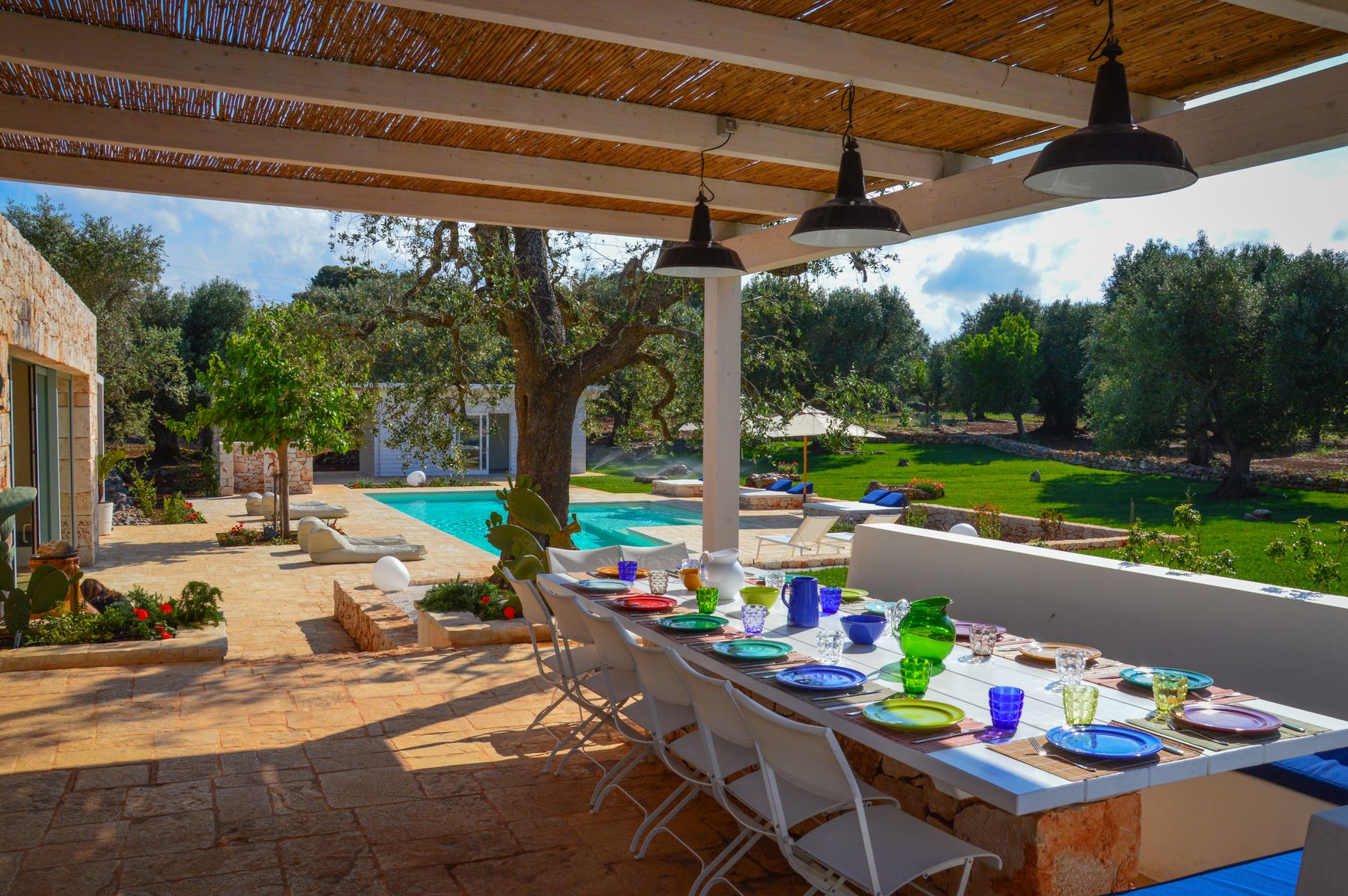 Alfresco Dining