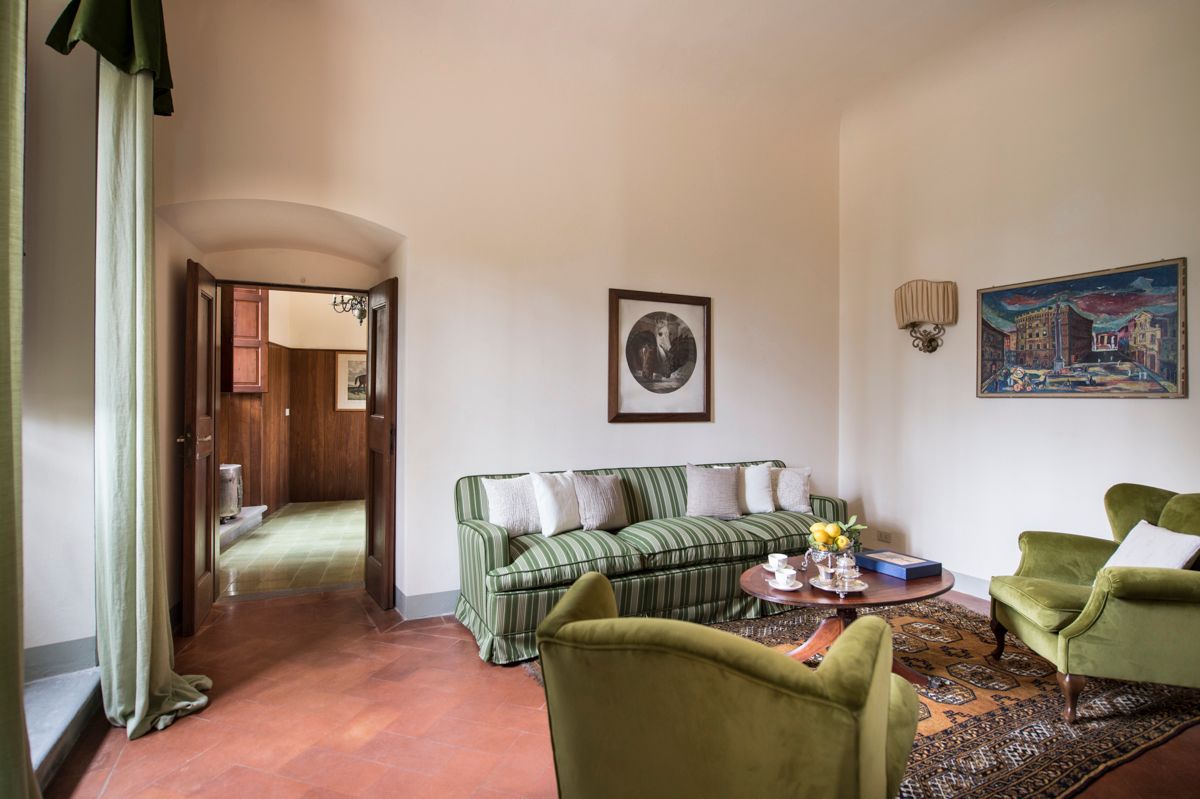 Isimora villa photo.