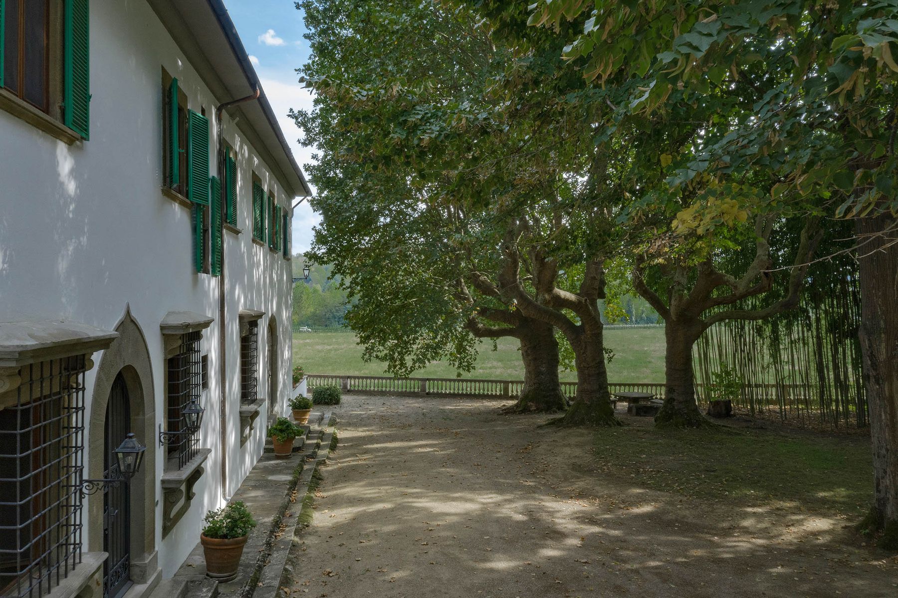 Isimora villa photo.