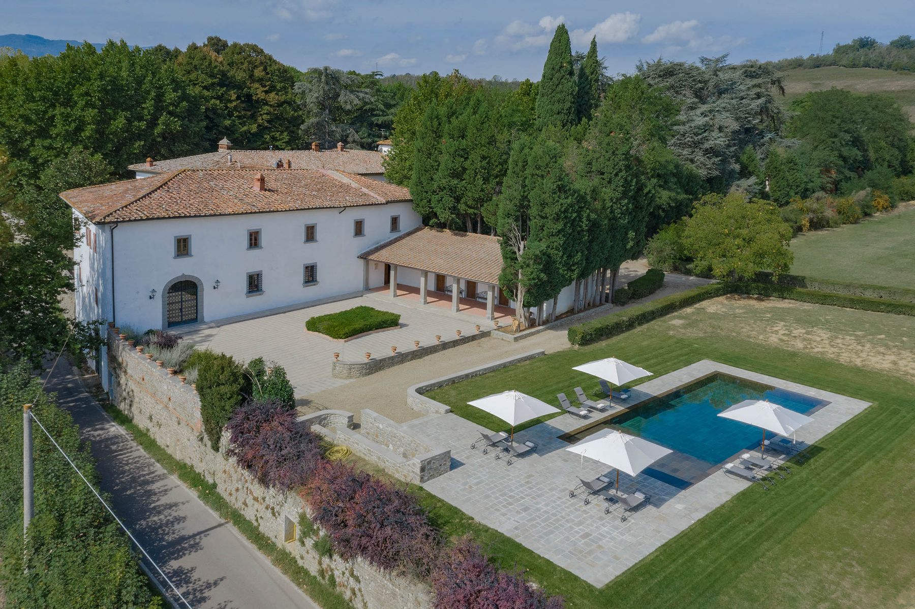 Isimora villa photo.