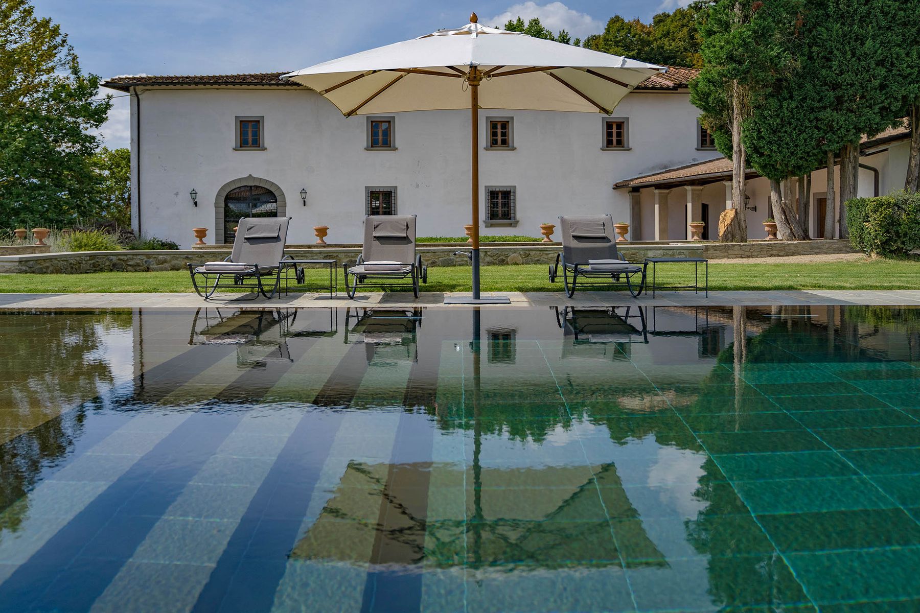 Isimora villa photo.