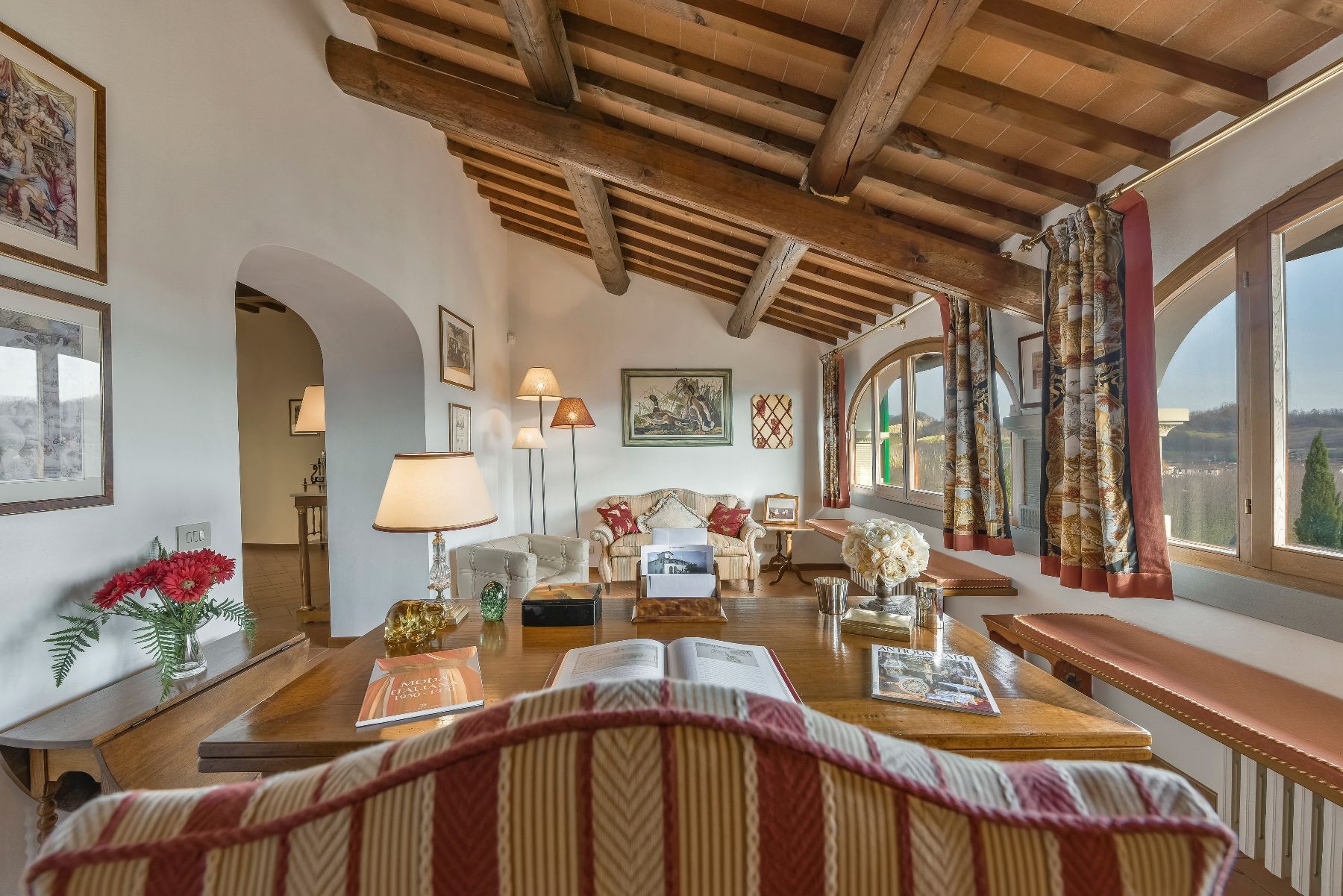 Adorna villa photo.