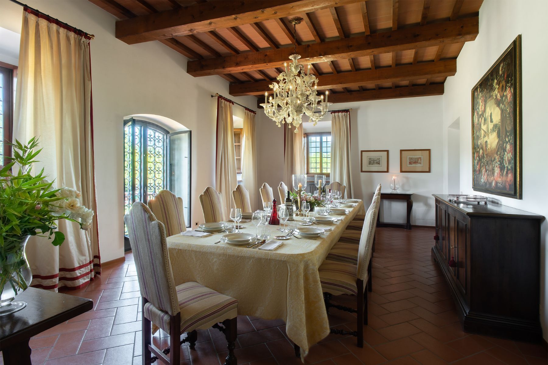 Adorna villa photo.