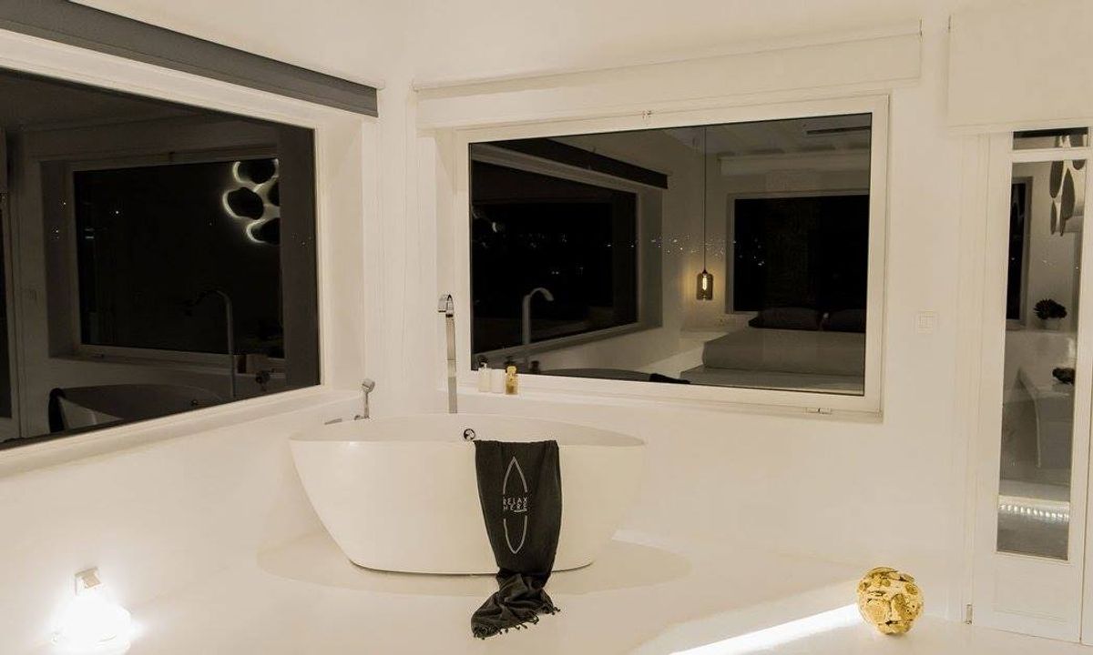 White Haven villa photo.