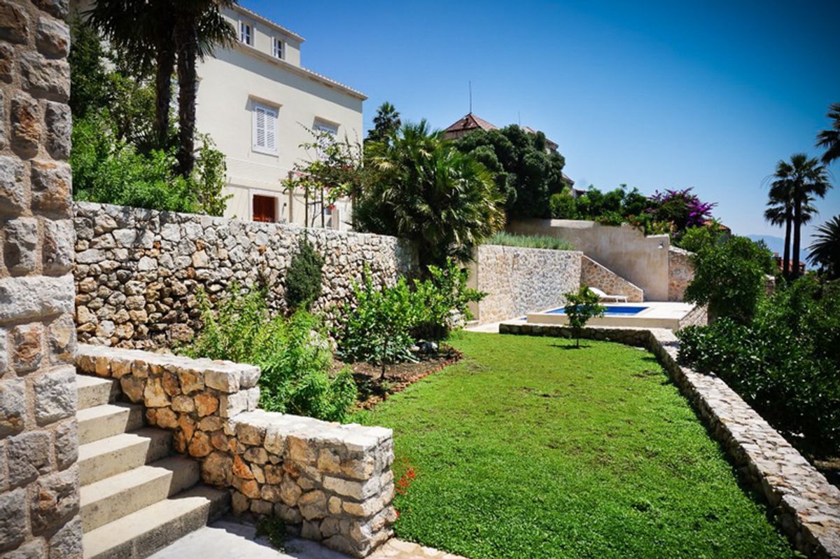 Villa Orchard villa photo.