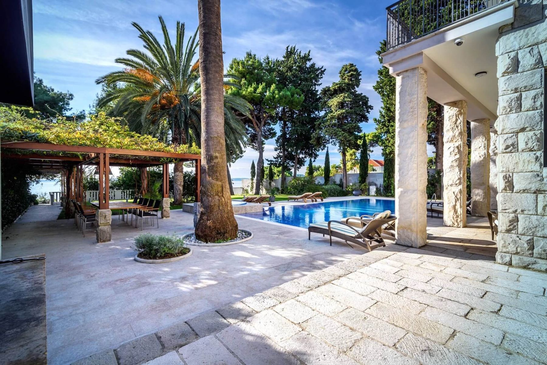 Villa Prestige villa photo.