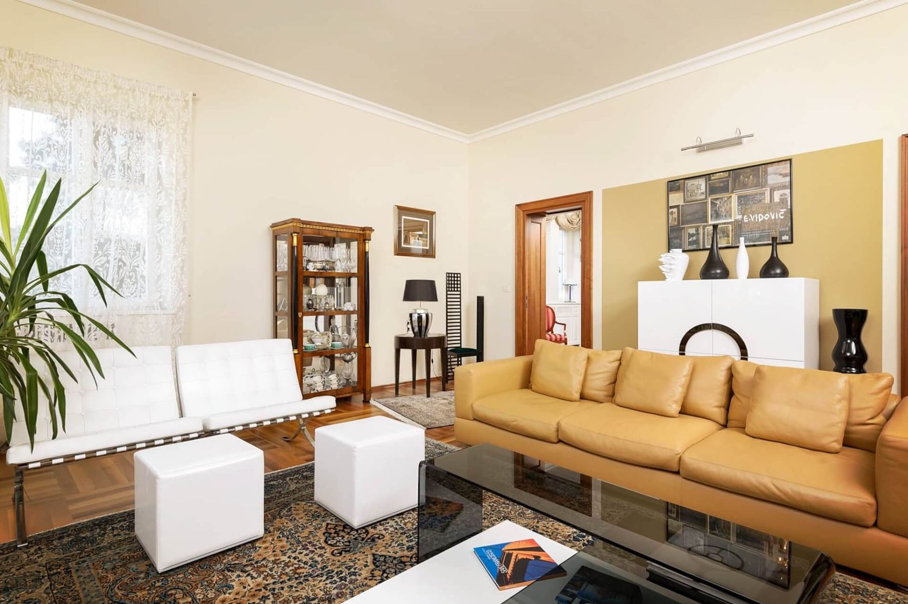 Villa Prestige villa photo.