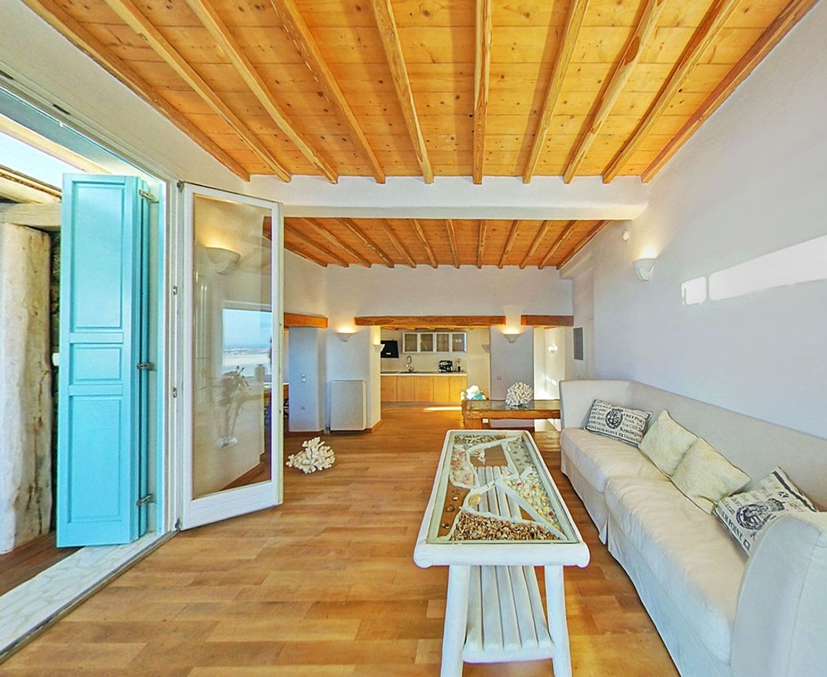 Castor villa photo.