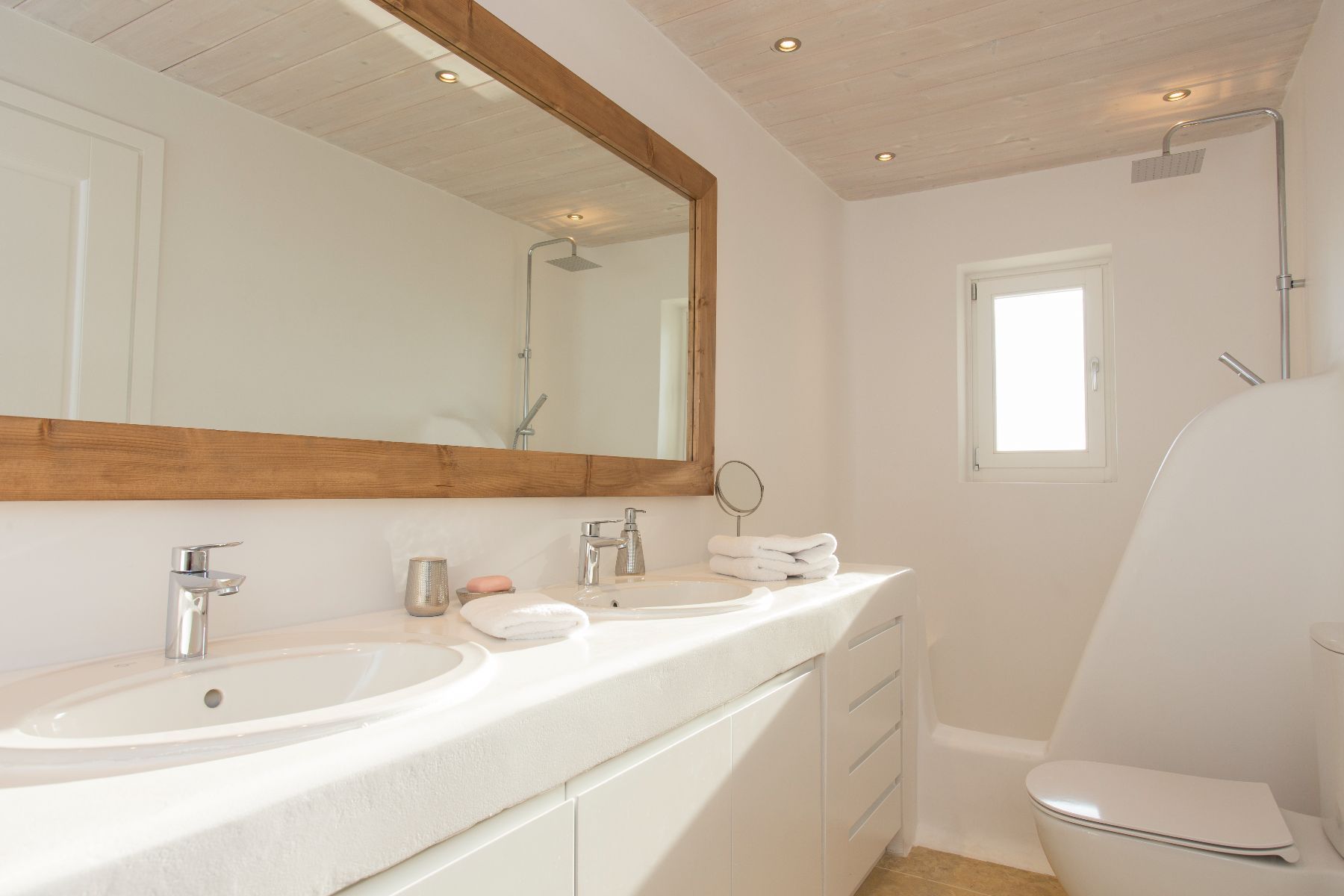 Horatia villa photo.