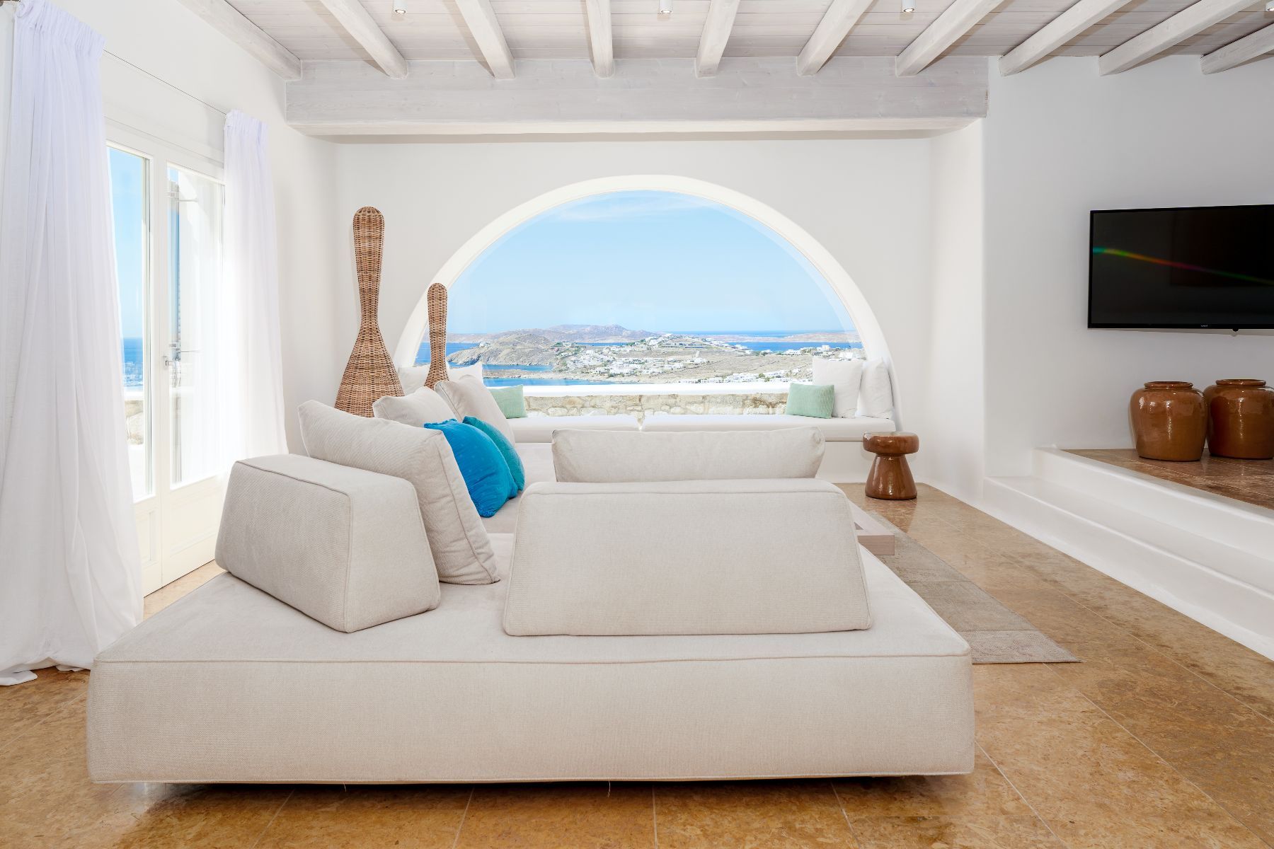 Horatia villa photo.