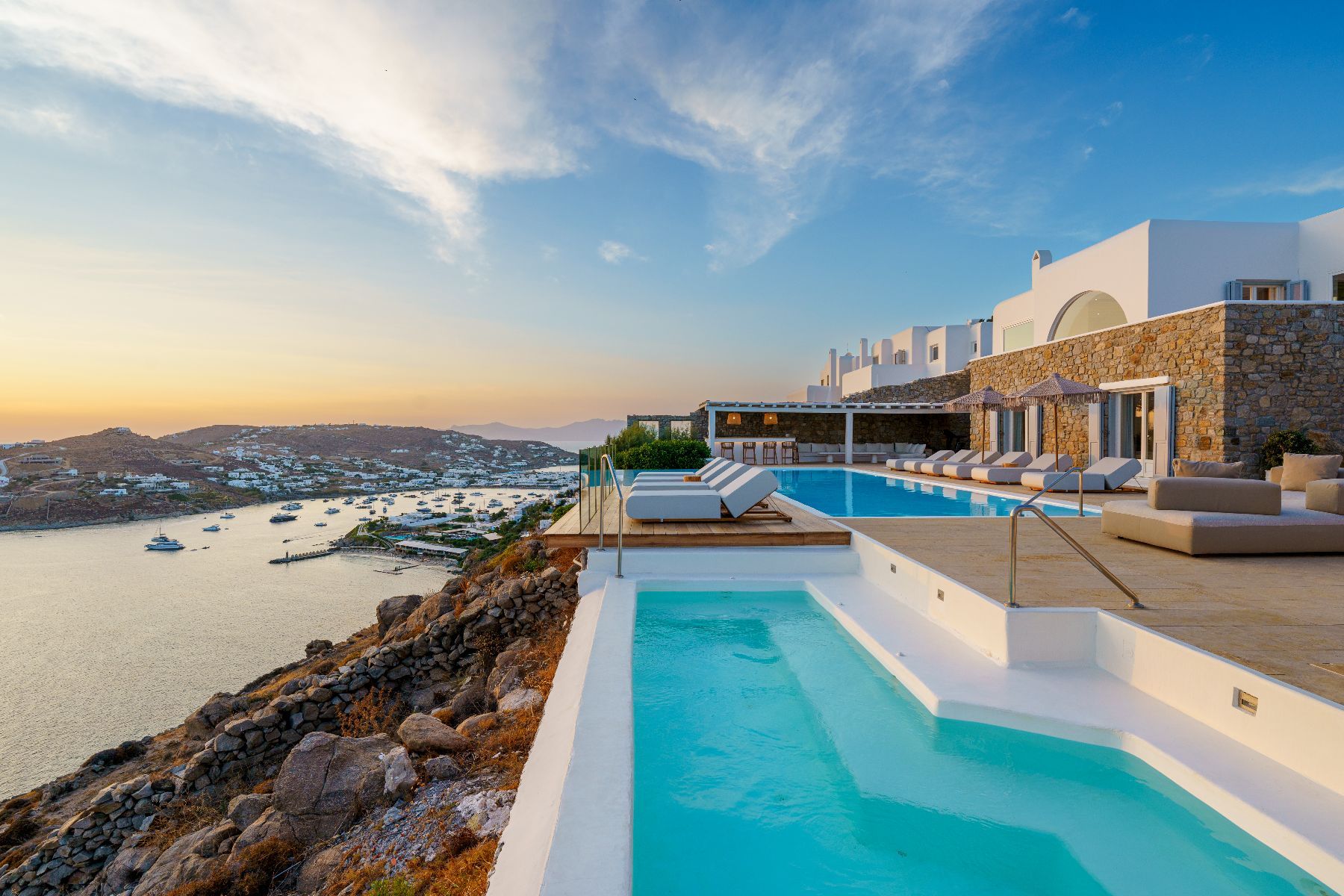 Horatia villa photo.