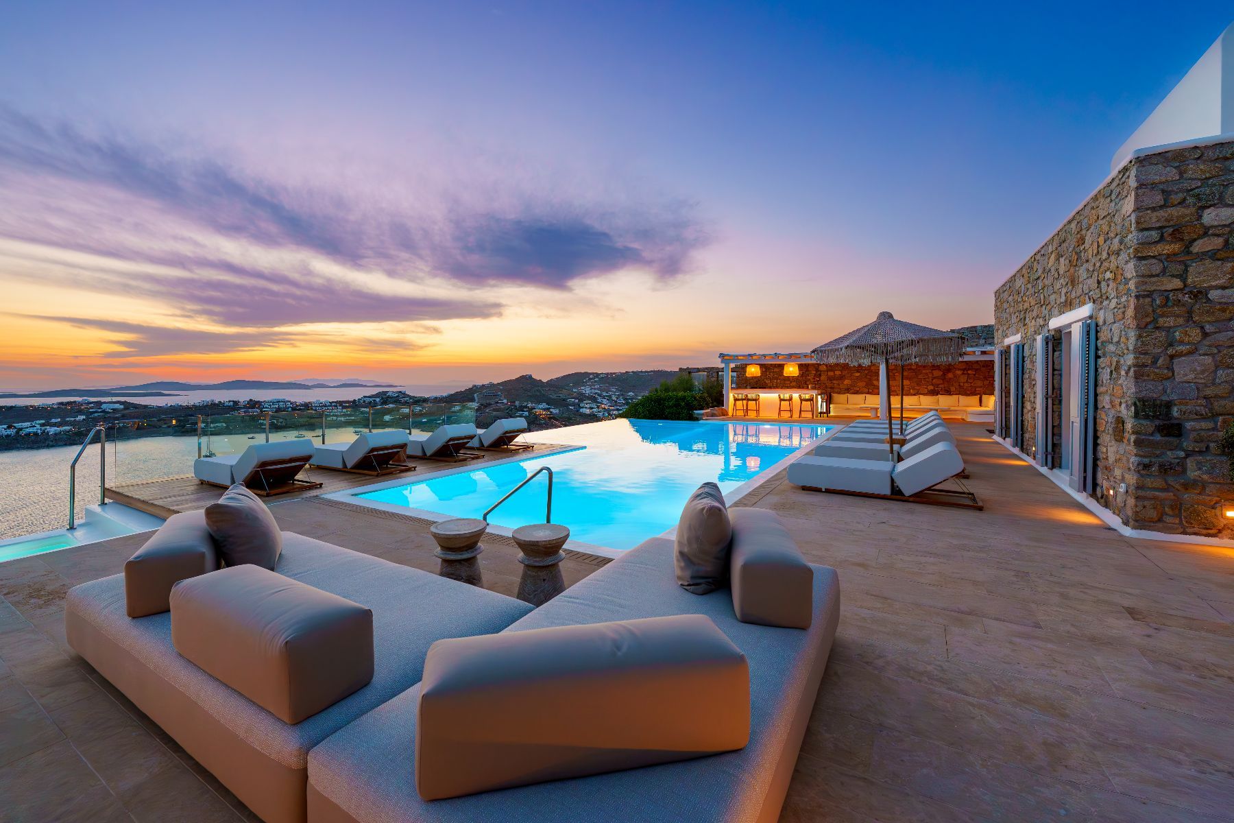 Horatia villa photo.