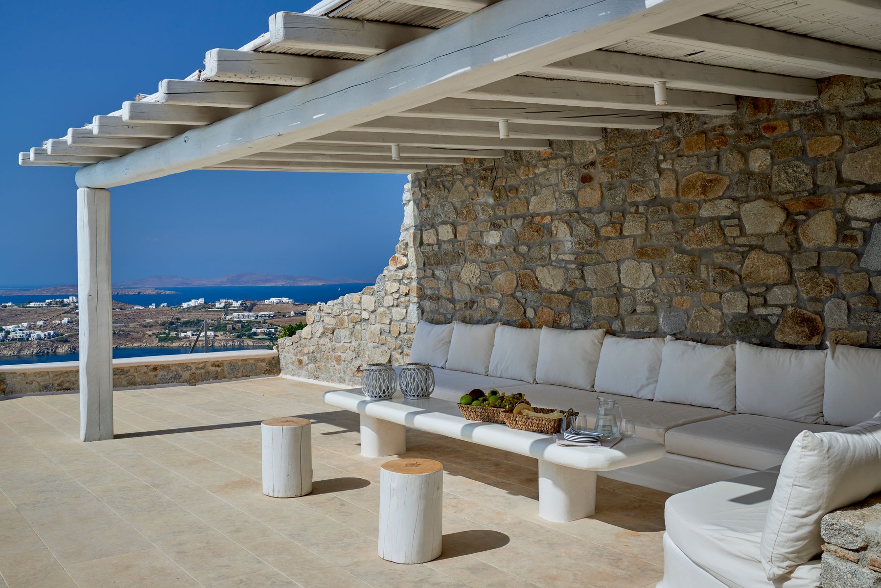 Horatia villa photo.