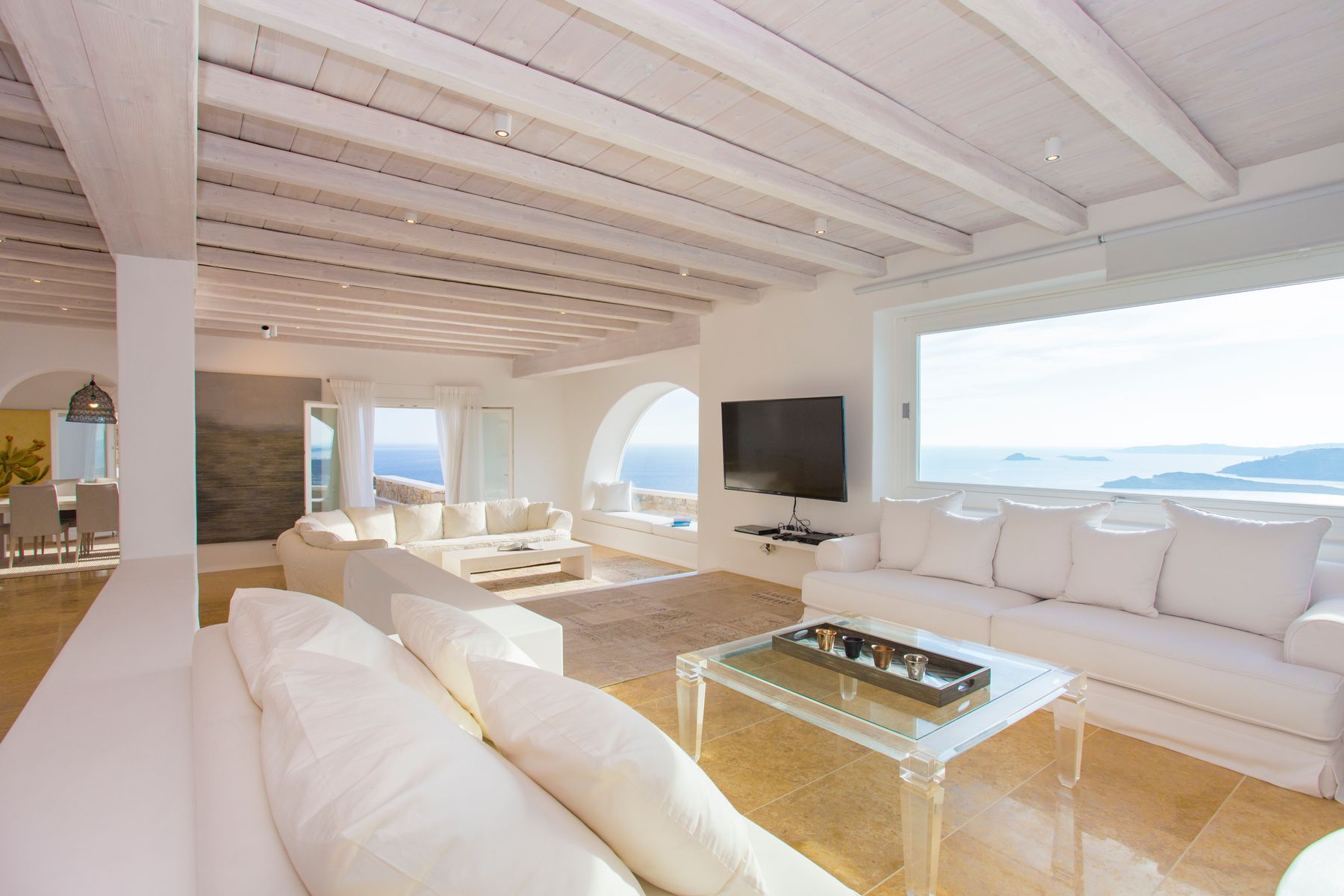 Horatia villa photo.