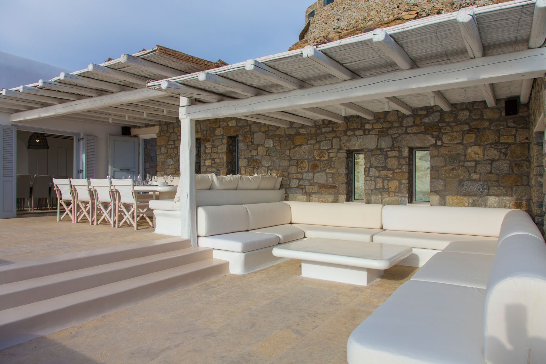Horatia villa photo.