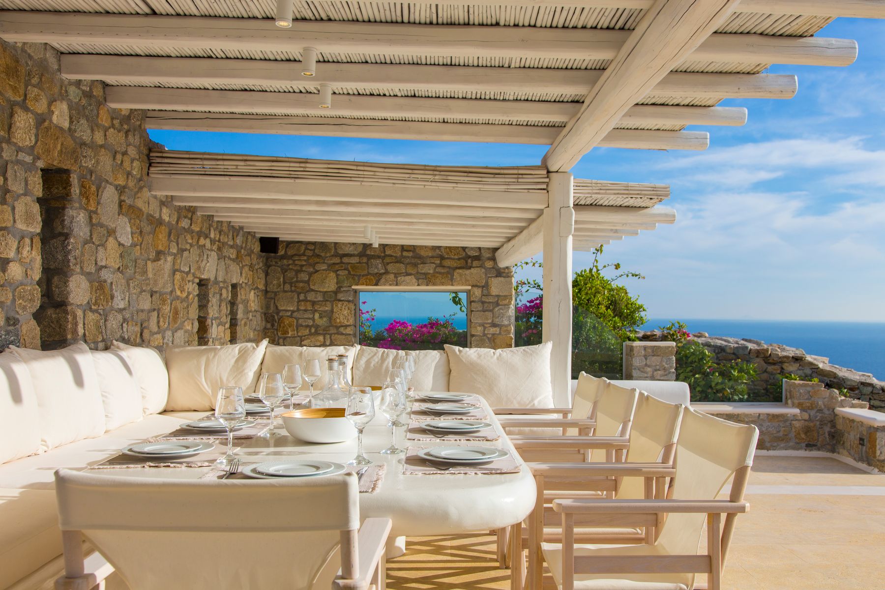 Horatia villa photo.