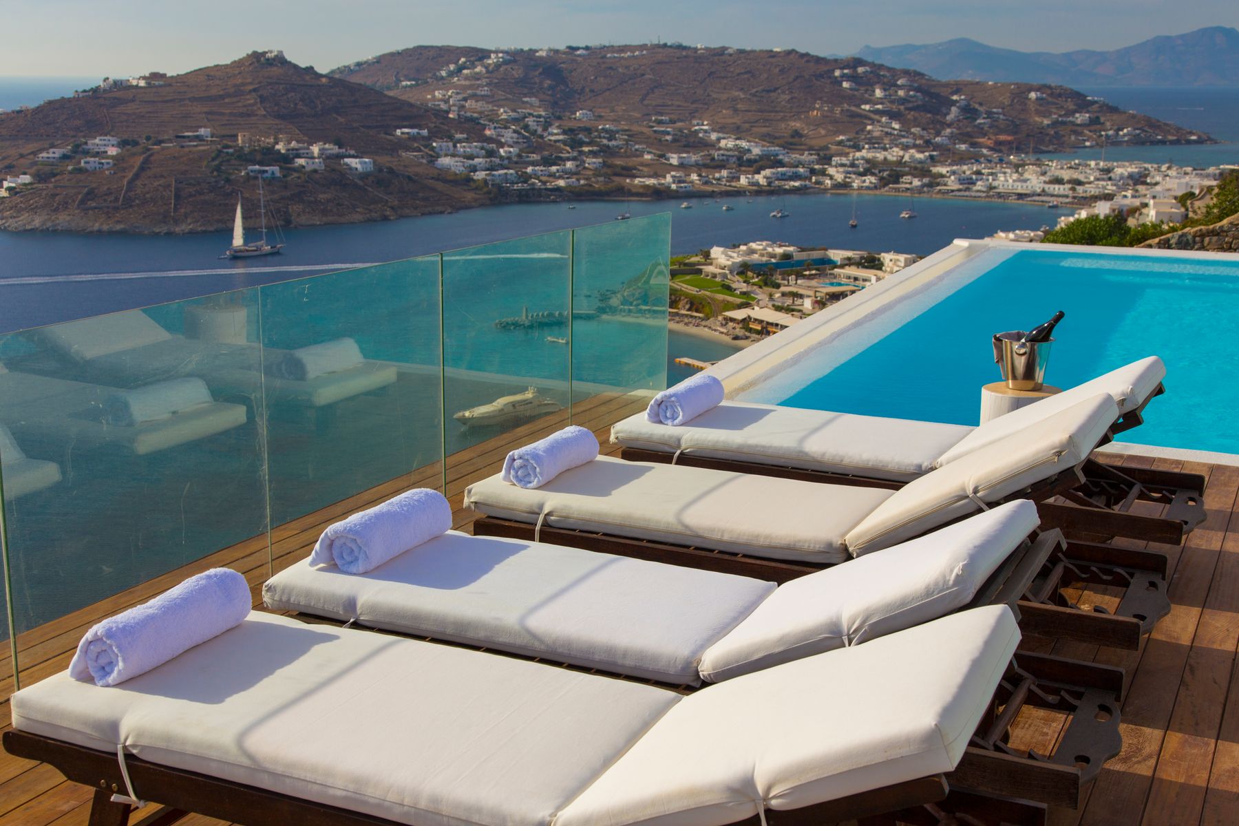 Horatia villa photo.