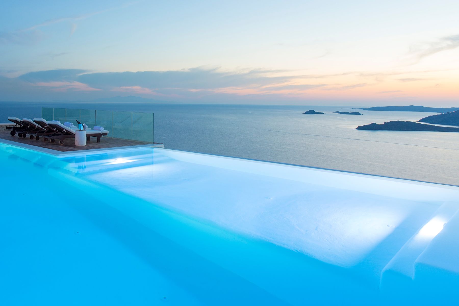 Horatia villa photo.