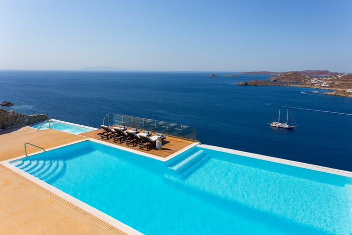 Horatia villa photo.