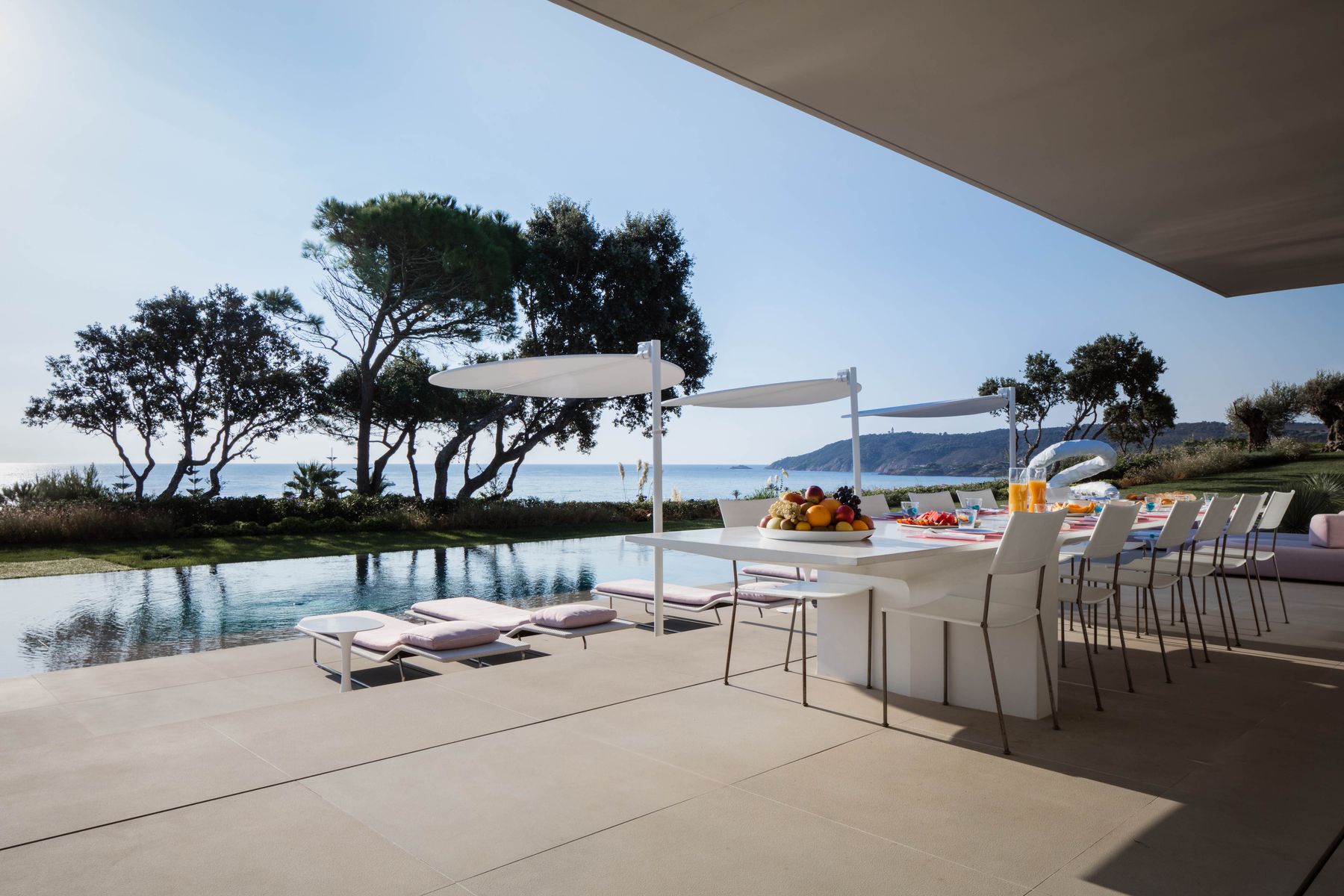 Carol Beach Villa villa photo.