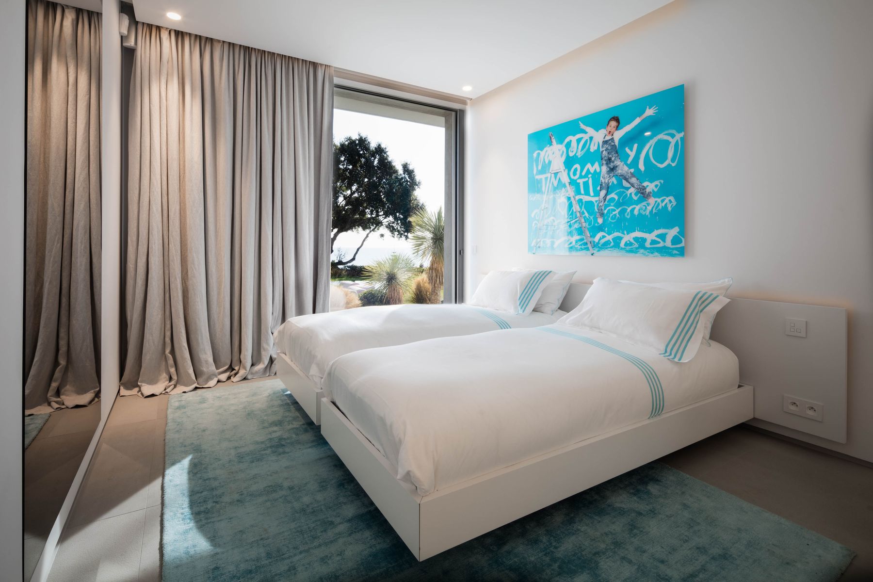Carol Beach Villa villa photo.