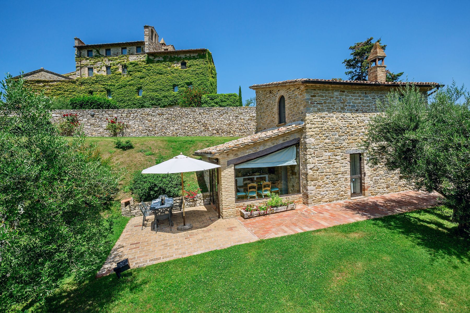 Borgo di Pietro villa photo.