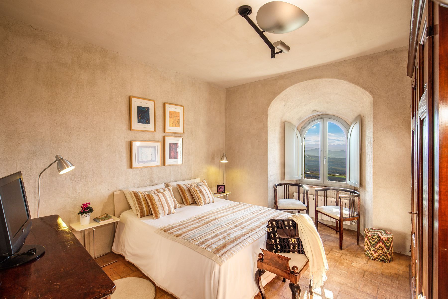 Berardesca villa photo.