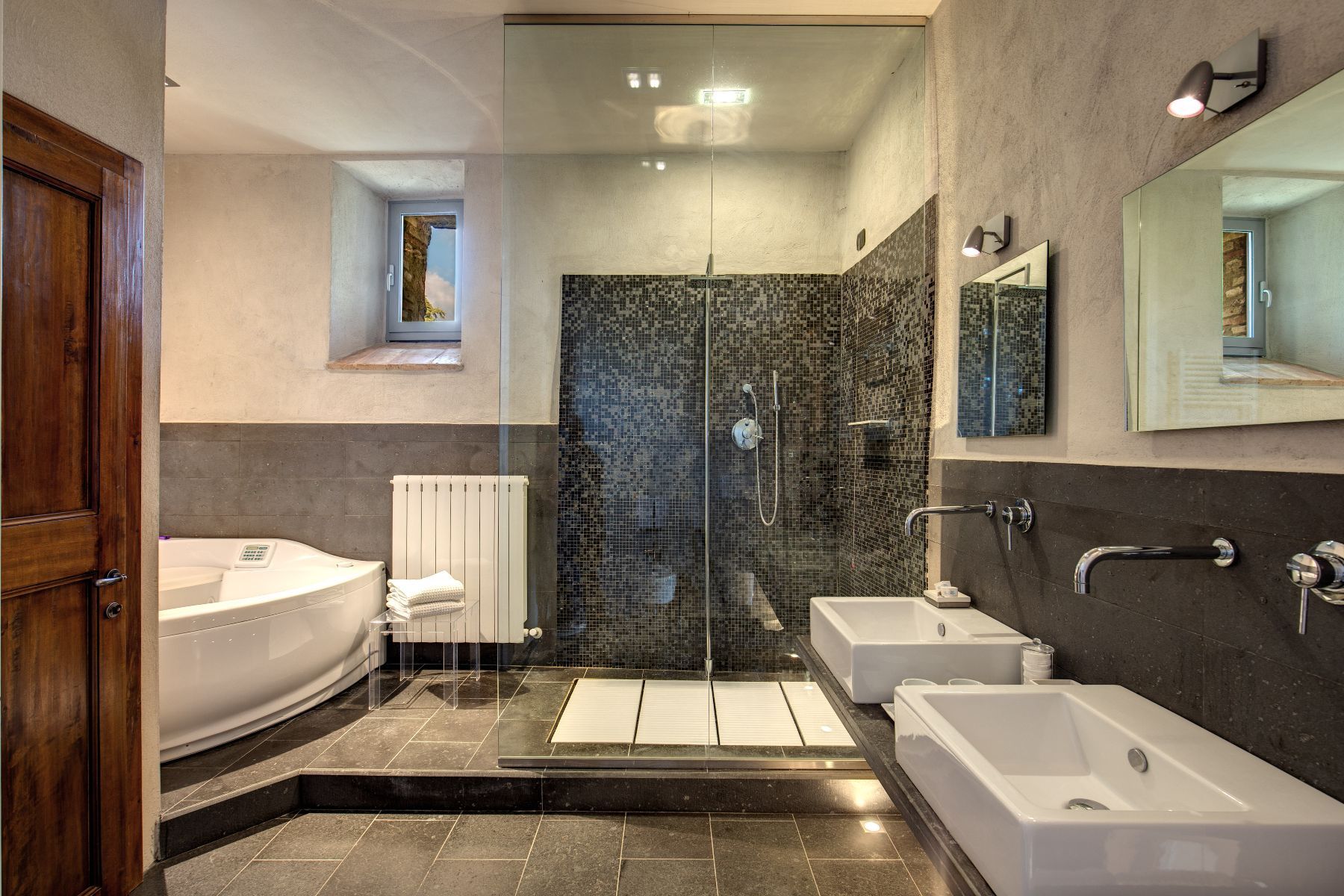 Berardesca villa photo.