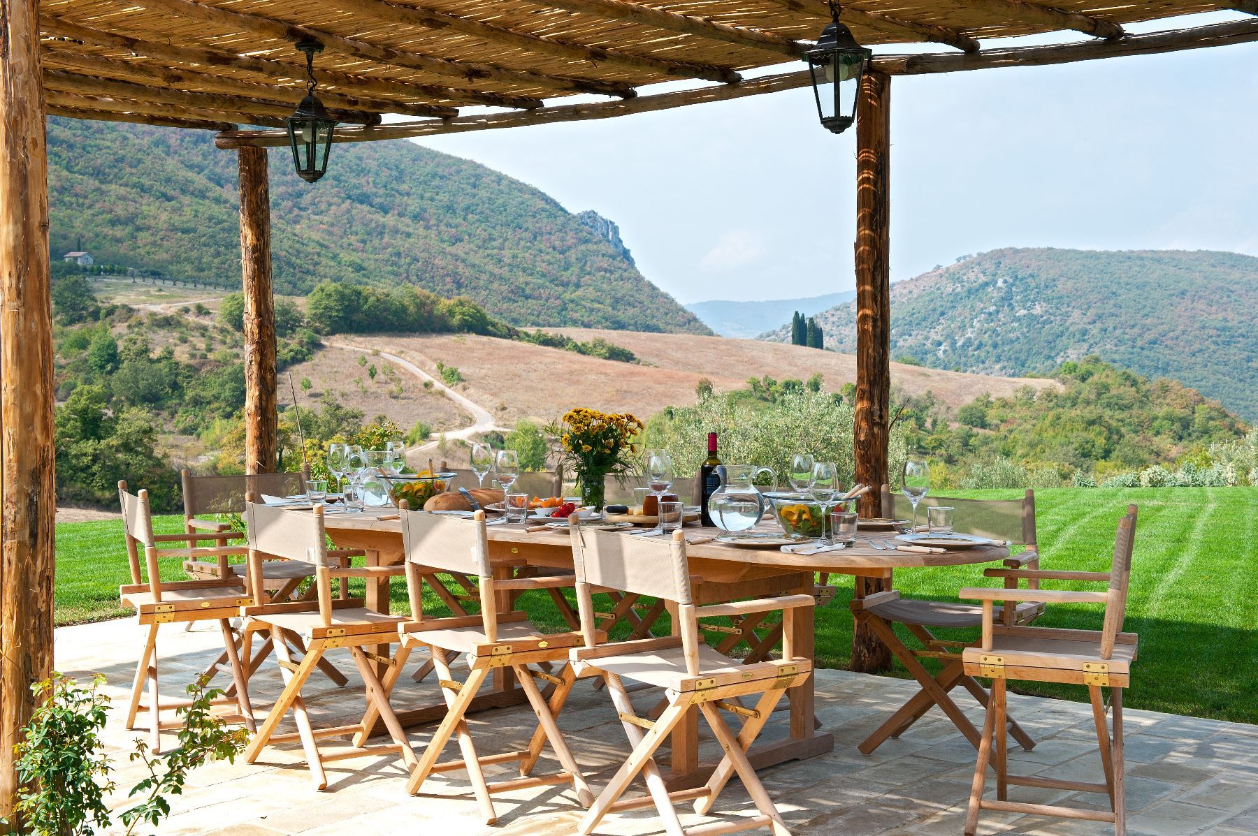 Lampara villa photo.
