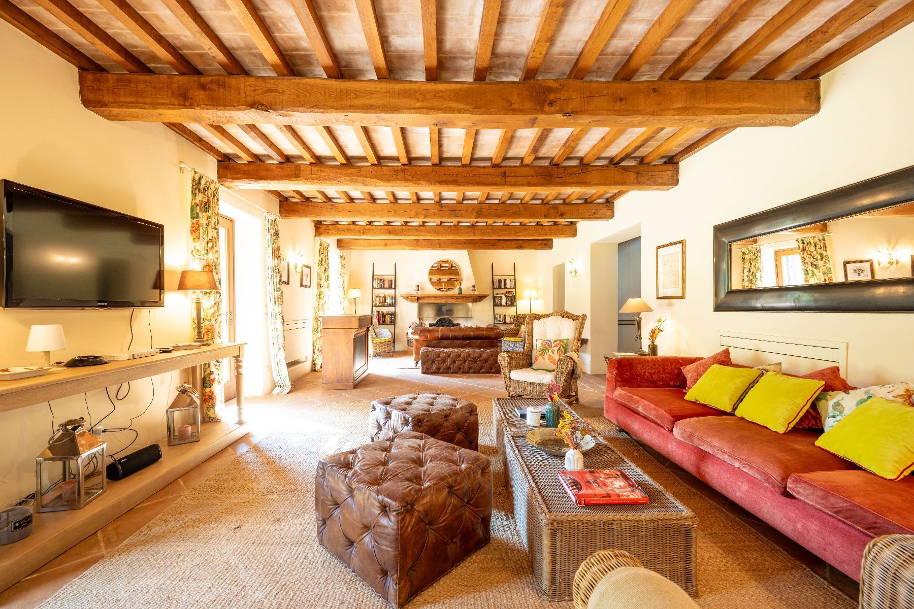 Lampara villa photo.