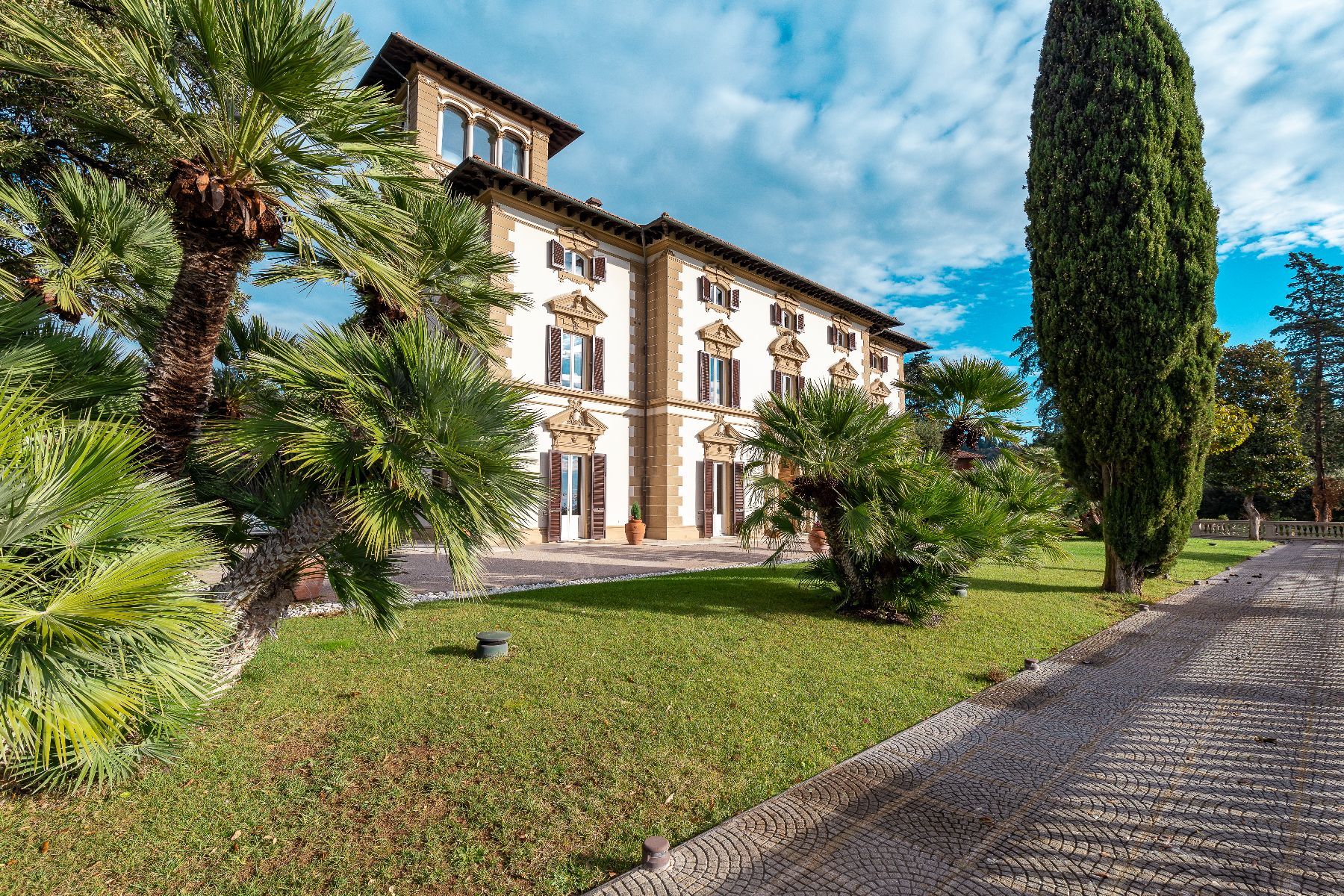 Paolina villa photo.