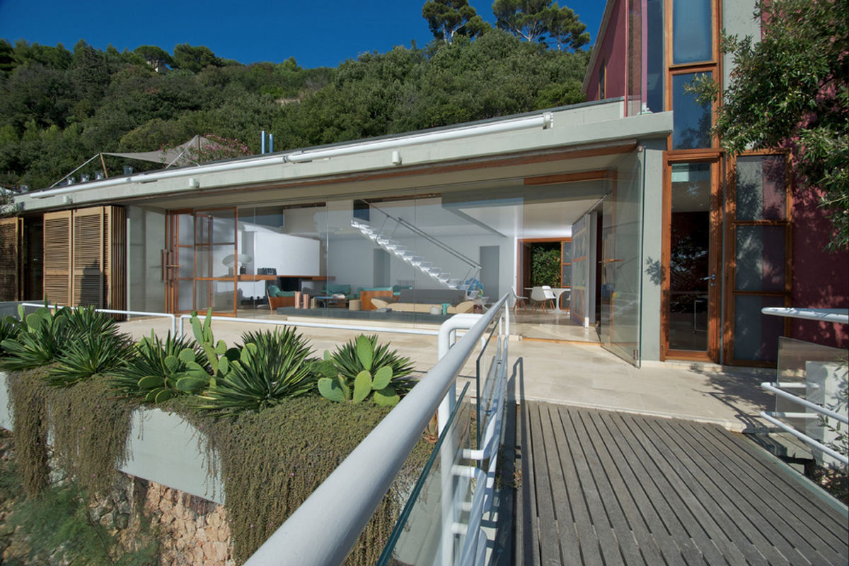 Lumina villa photo.