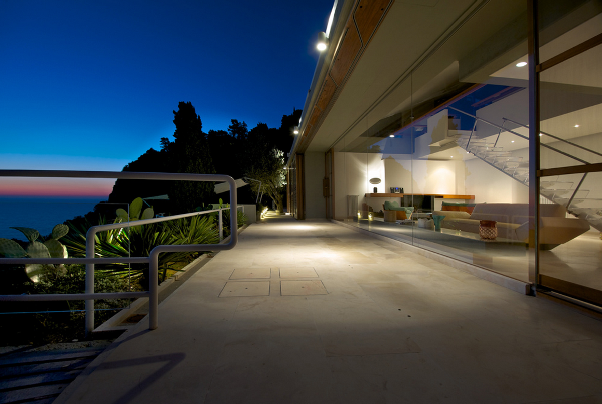 Lumina villa photo.