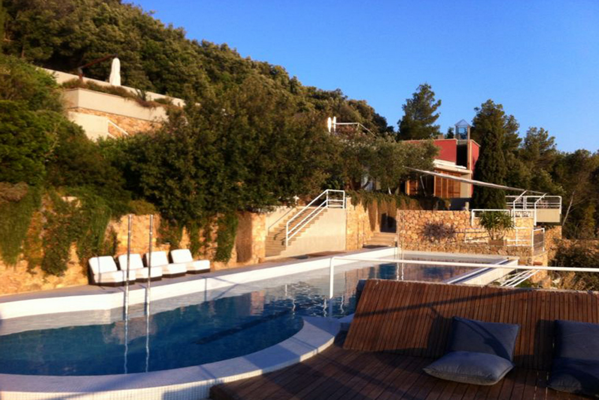 Lumina villa photo.
