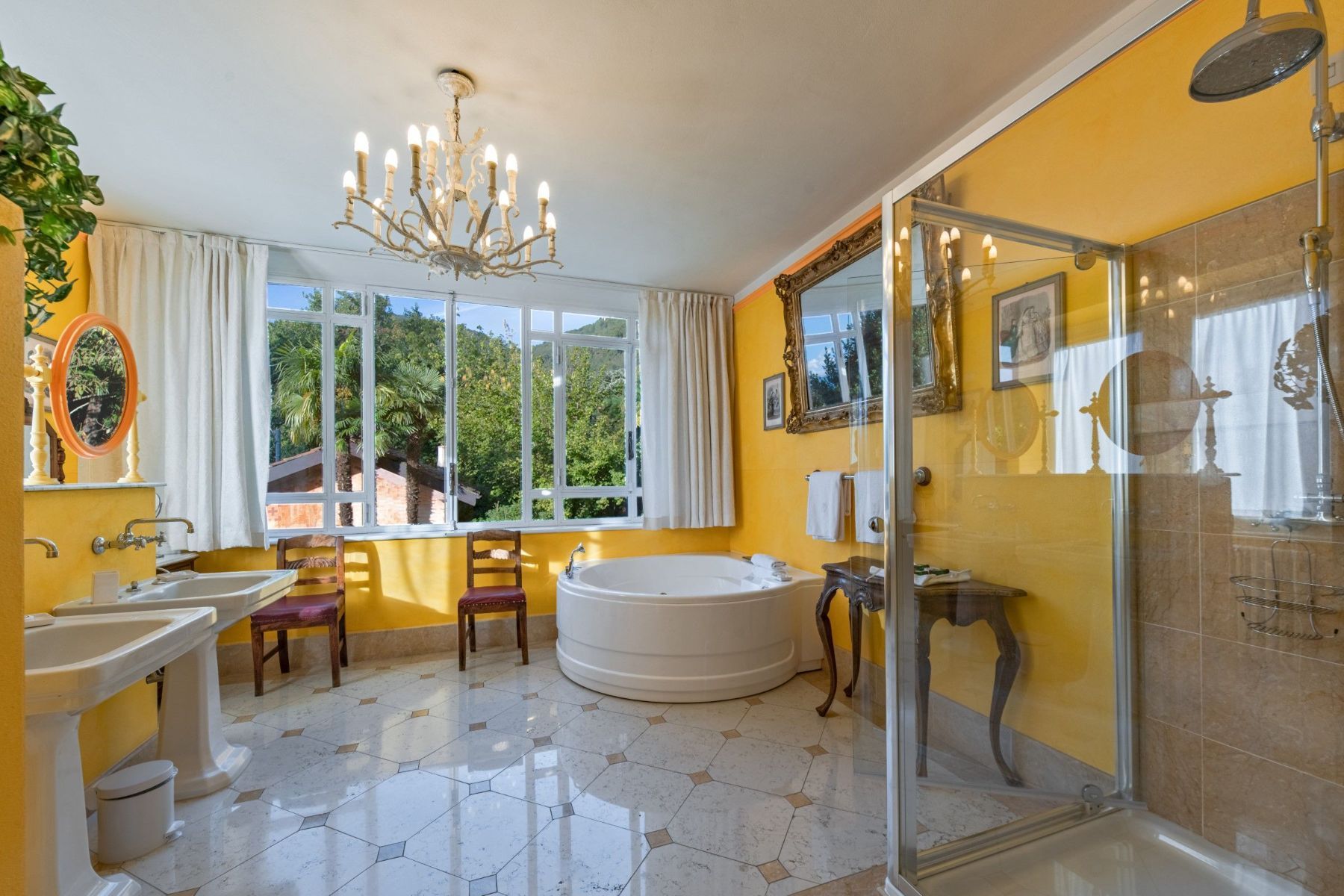 Dada villa photo.