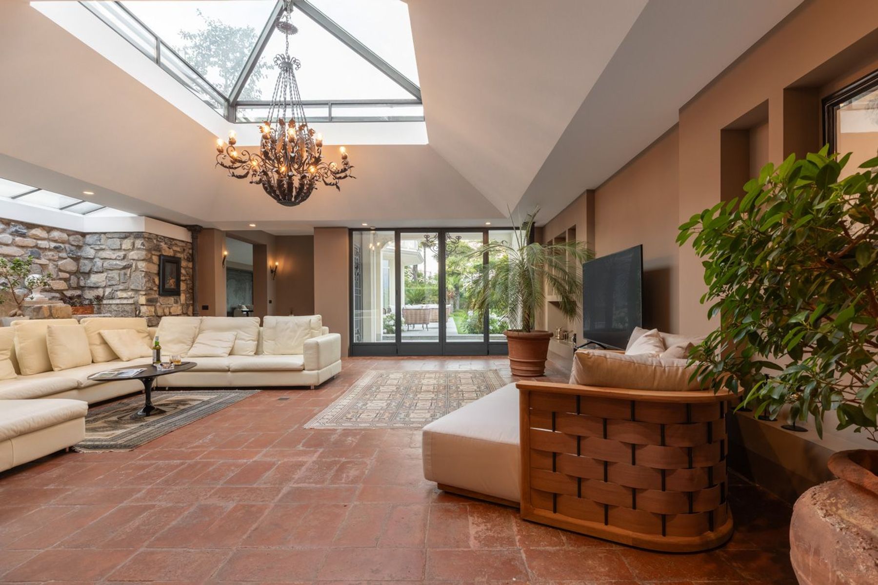 Vista Lago villa photo.