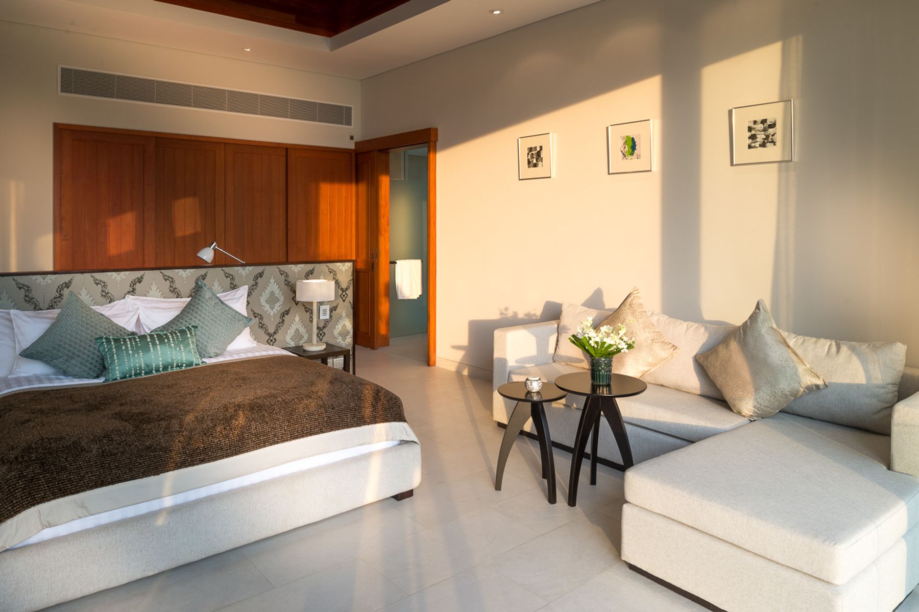 The Aquila villa photo.