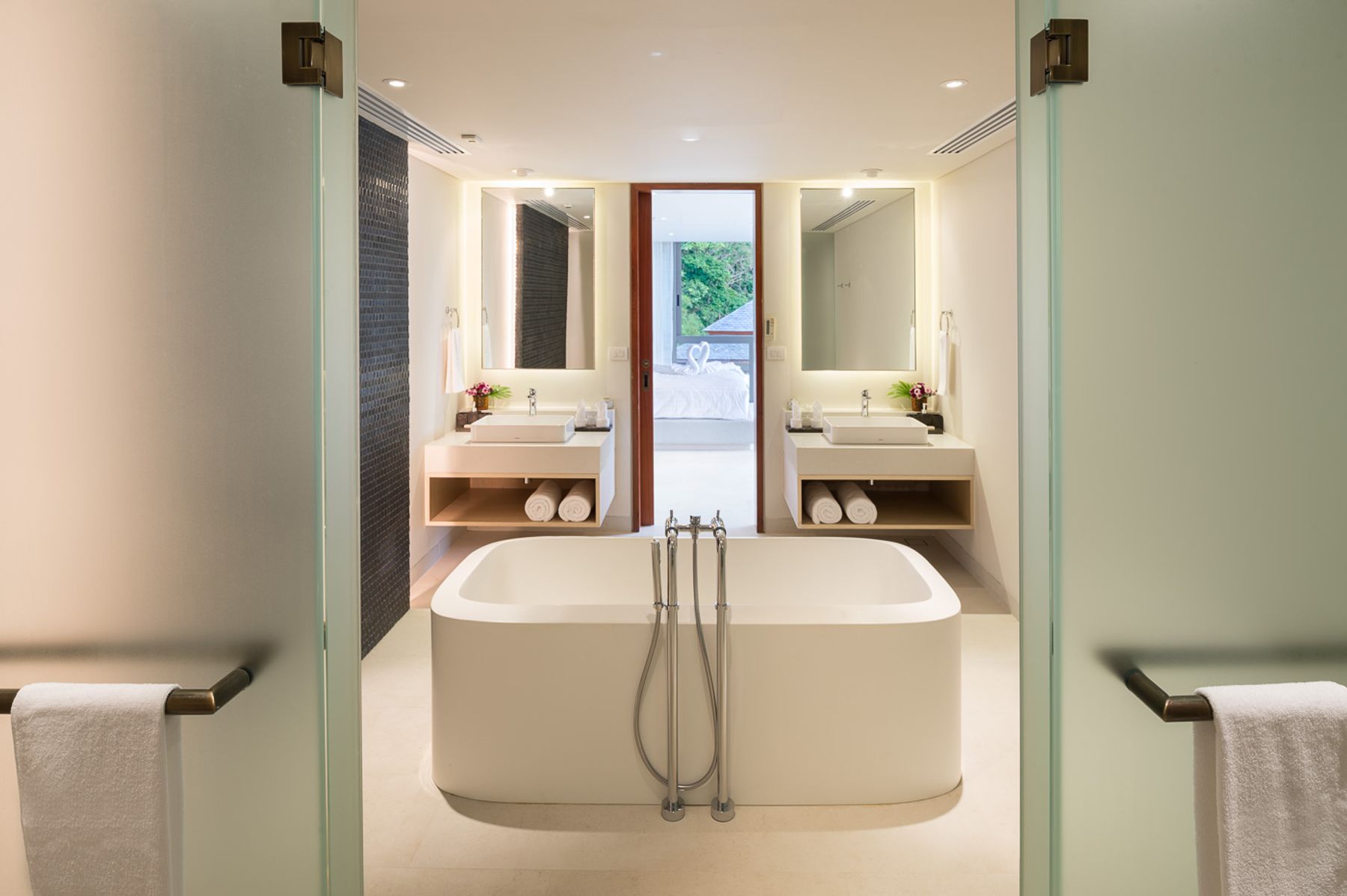 The Aquila villa photo.