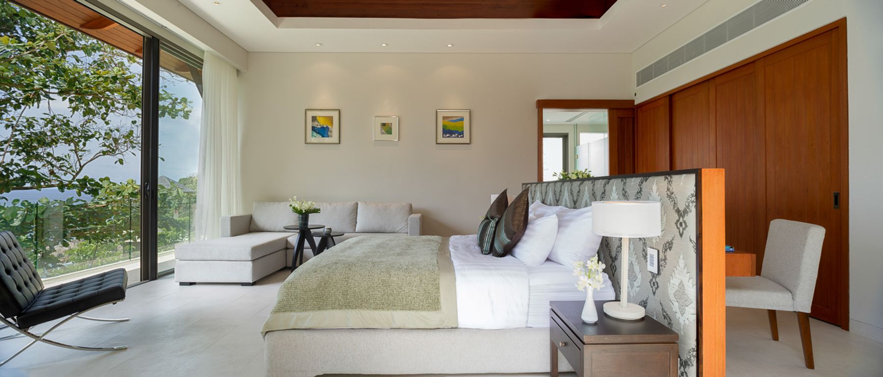 The Aquila villa photo.