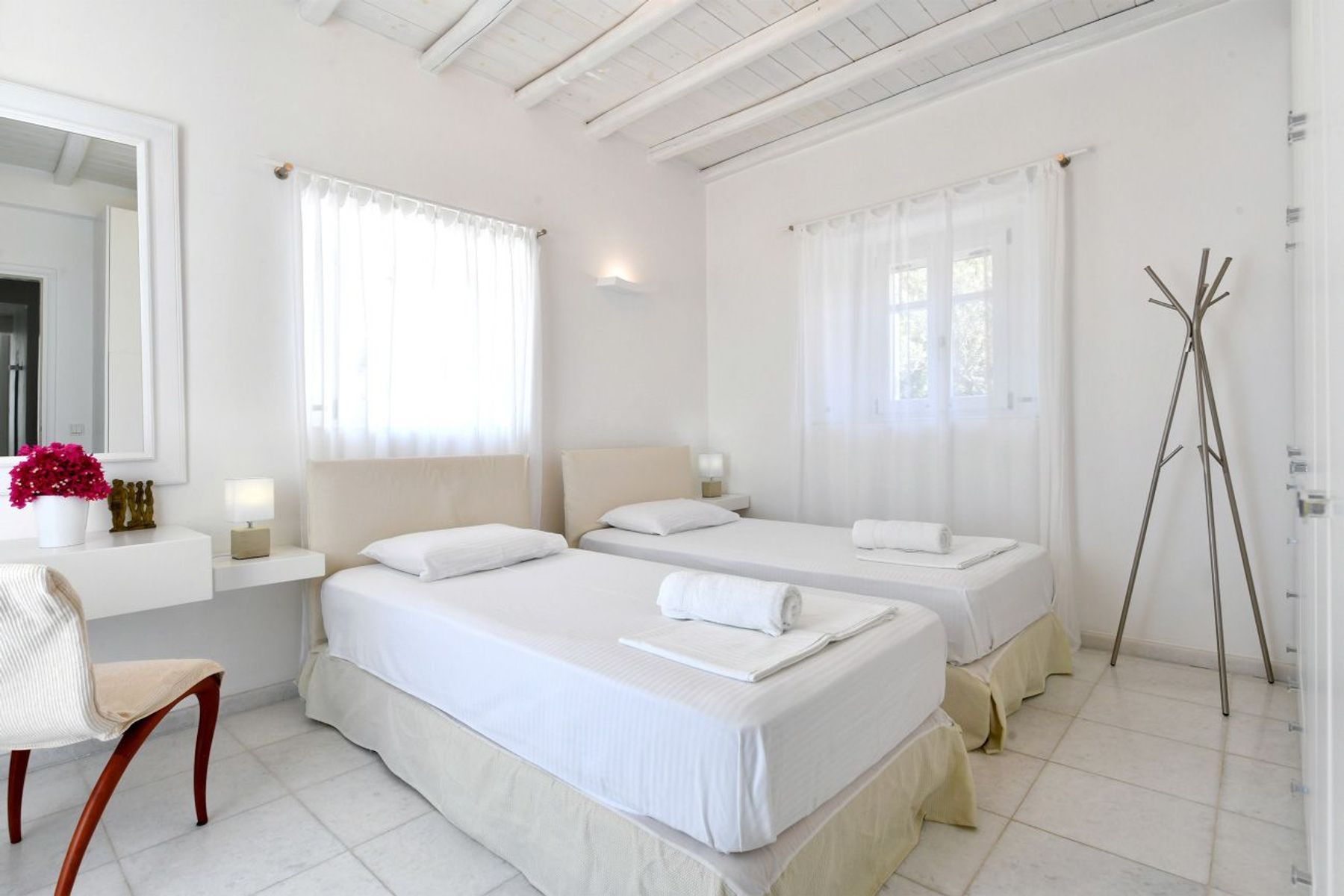 Mirabella villa photo.
