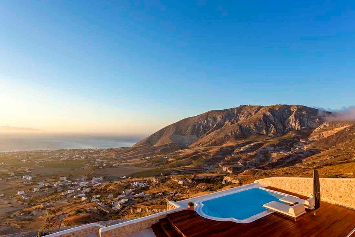 Celadon villa photo.