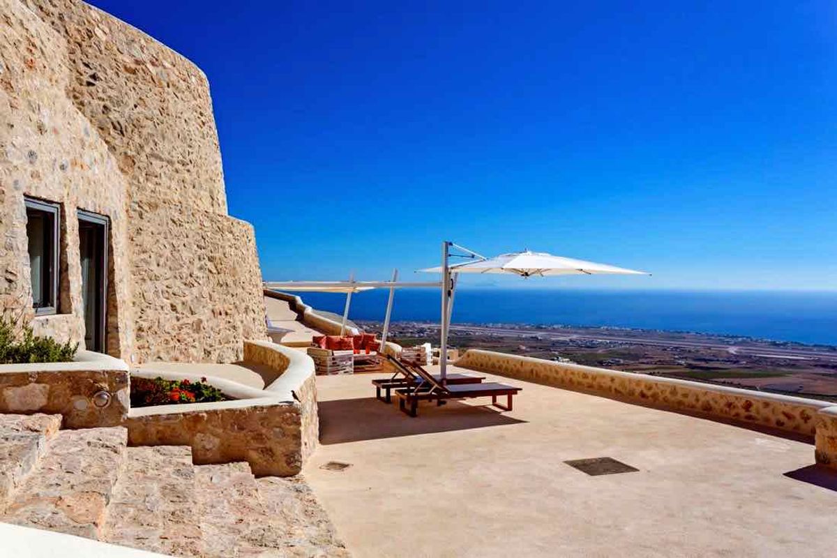 Celadon villa photo.