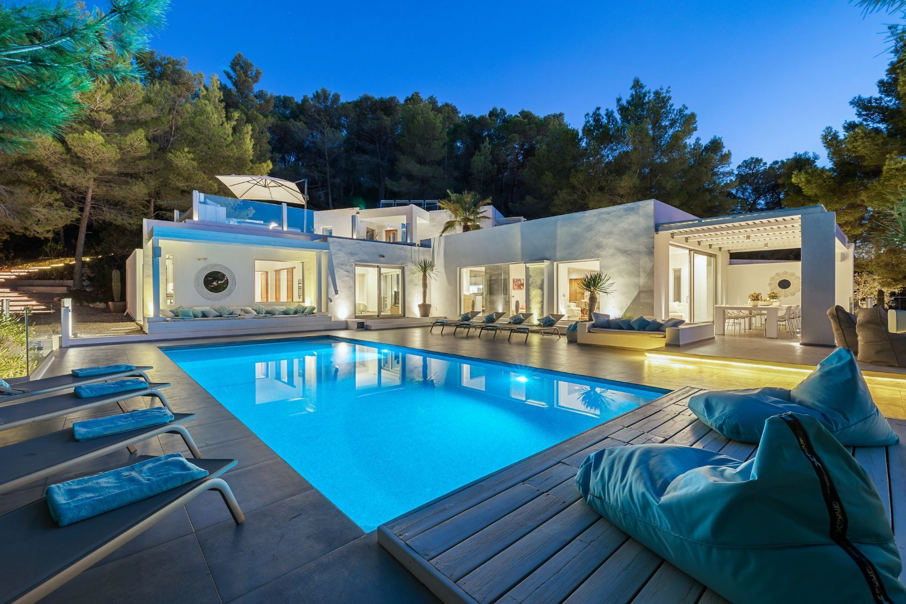 Sunset Paradise villa photo.
