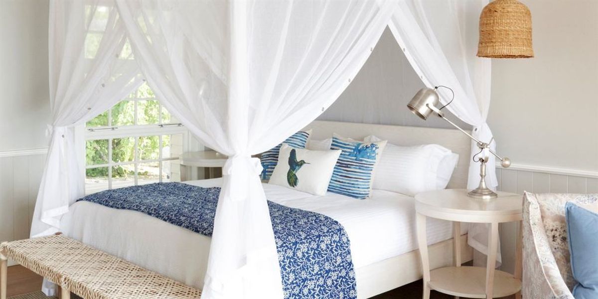 Thanda Island villa photo.