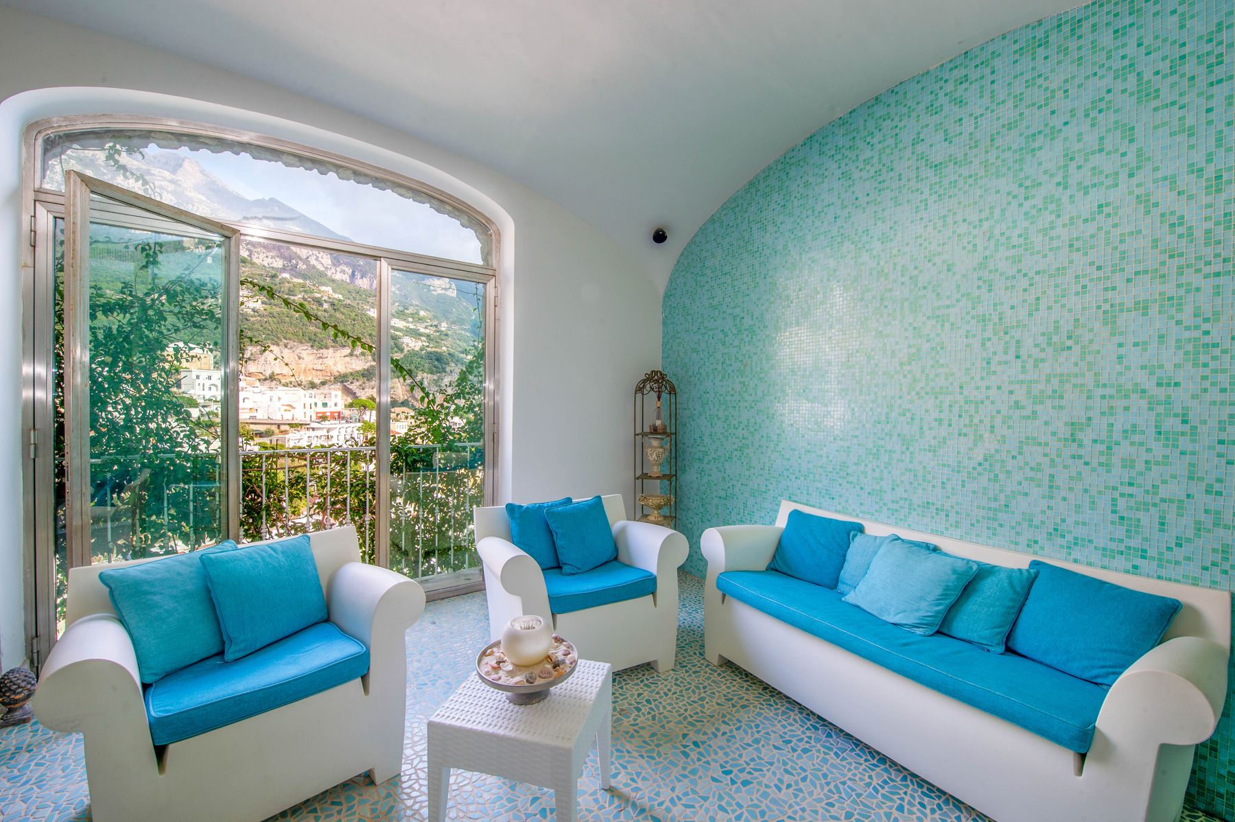 Giulia villa photo.
