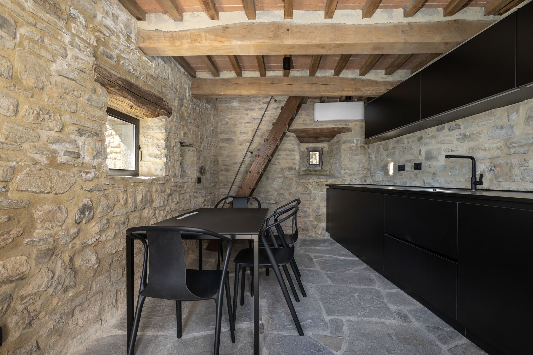 Donato villa photo.