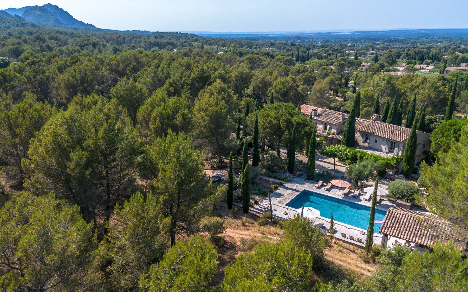 Le Mas d'Eygalieres villa photo.