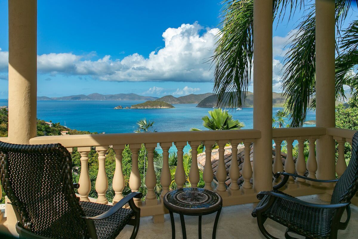 Lantano Villa villa photo.